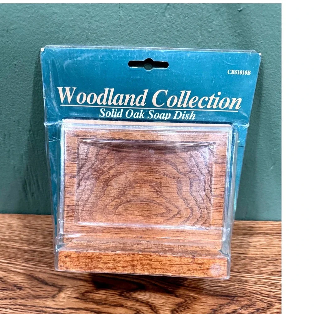 Vintage Woodland Collection Solid Oak Soap Dish Wall Mount Wood Grain‎ Brown NEW